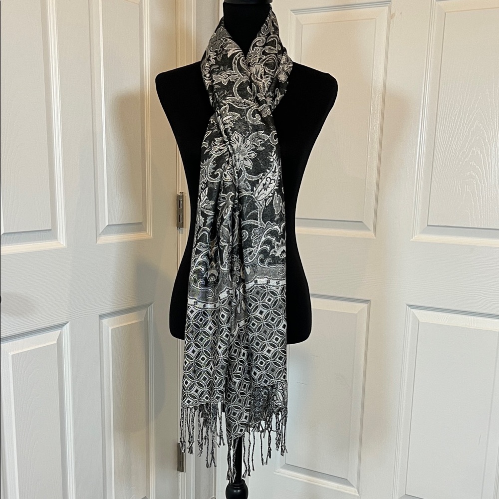 Waverly Celebrations Paisley Elegant Black and White Patterned Scarf